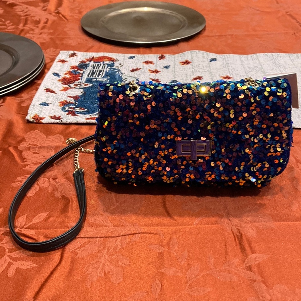 Crossbody purse 👛